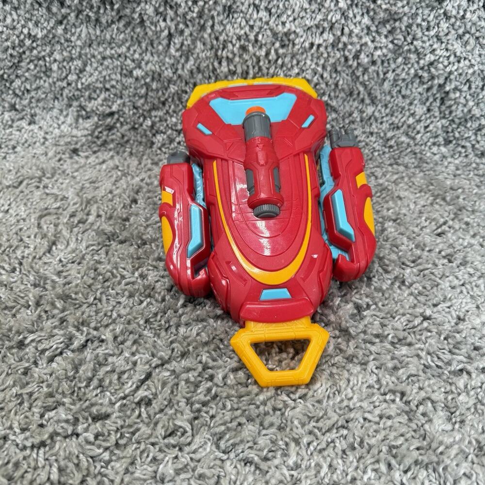 Nerf Marvel Avengers Mech Role Play Iron Man Strikeshot Gauntlet on Wrist